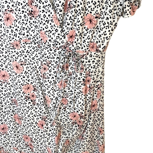 SADIE and Sage Ellie Mini Dress - Picture 13 of 13